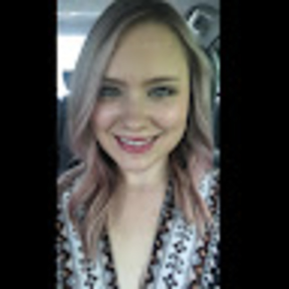 Meet your Posher, Carly - Picture 1 of 1